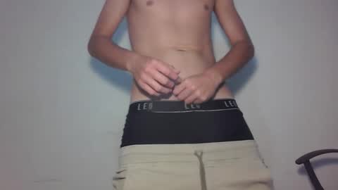 Tommy - OnFns  tommy  874 online show from 01-19-26, 03:54