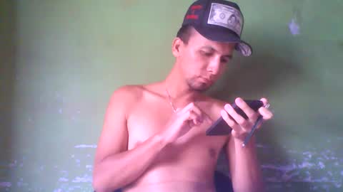 Boy online show from 01-16-25, 09:08