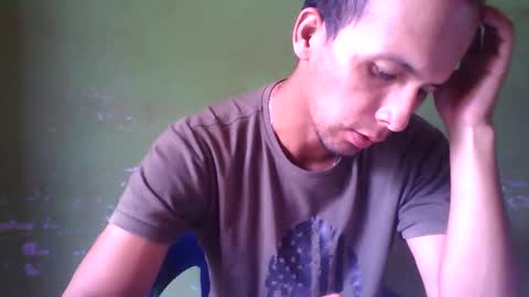 Boy online show from 02-02-25, 04:11