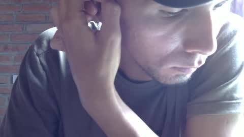 Boy online show from 01-13-26, 03:28