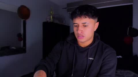 miguel  online show from 03-05-25, 05:40