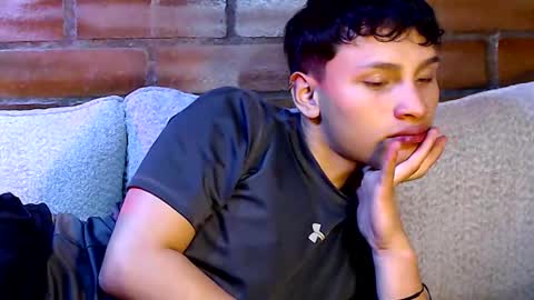 Snapshot of boynick777 chatting on 10-24-25, 01:03 boynick777 online show from 10-24-25, 01:03