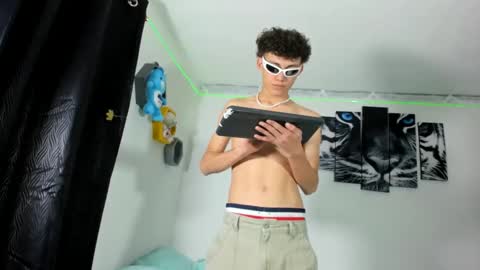 boys4hot_777 online show from 03-08-25, 03:13