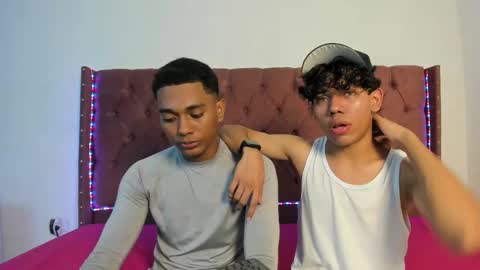 Snapshot of boys_hotparty chatting on 01-14-26, 01:11 ALEX - TAYLER -MIKE online show from 01-14-26, 01:11