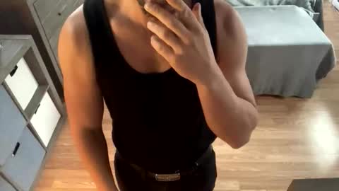 Snapshot of boytoy8969 chatting on 11-25-25, 01:33 boytoy8969 online show from 11-25-25, 01:33