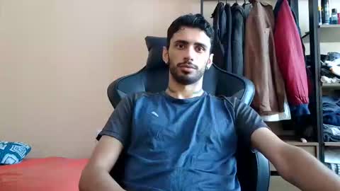 boyzinm2 online show from 03-18-26, 01:14