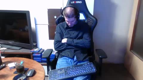 Snapshot of bponie1 chatting on 01-19-25, 01:21 bponie1 online show from 01-19-25, 01:21