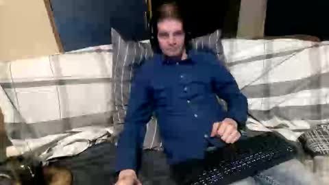 Snapshot of bponie1 chatting on 02-22-26, 01:40 bponie1 online show from 02-22-26, 01:40