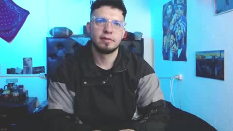 brad hot boy online show from 11-26-25, 03:57