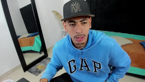 Snapshot of brad_usma chatting on 02-26-25, 05:09 BRAD USMA online show from 02-26-25, 05:09