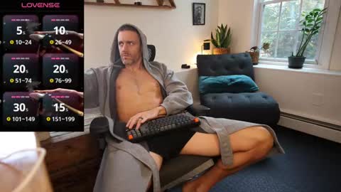 BradBronton online show from 11-05-25, 01:22