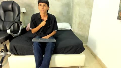 Snapshot of brady_tyson chatting on 06-06-26, 03:33 Brady online show from 06-06-26, 03:33