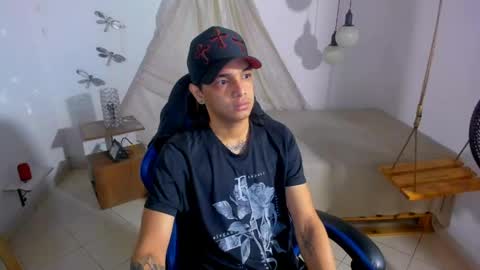 Snapshot of brand_hades chatting on 06-07-26, 11:08 B R A N D online show from 06-07-26, 11:08