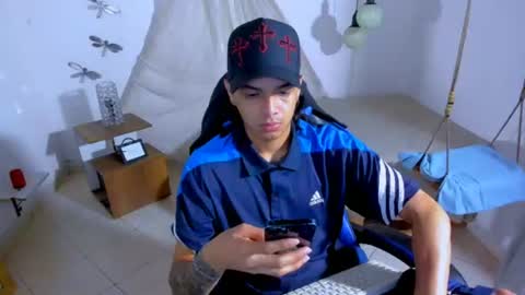 Snapshot of brand_hades chatting on 06-24-26, 12:31 B R A N D online show from 06-24-26, 12:31