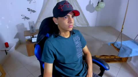 Snapshot of brand_hades chatting on 06-30-26, 02:56 B R A N D online show from 06-30-26, 02:56