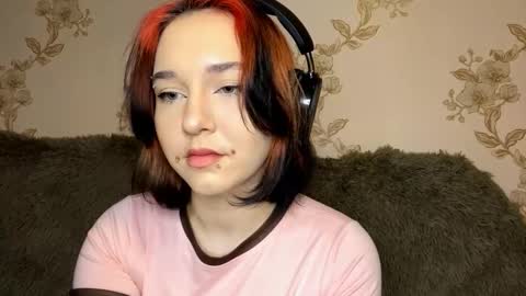 Emily online show from 02-05-26, 05:17