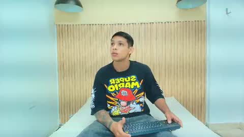 Snapshot of brandon_mercuri chatting on 07-18-26, 12:53 BRANDON online show from 07-18-26, 12:53