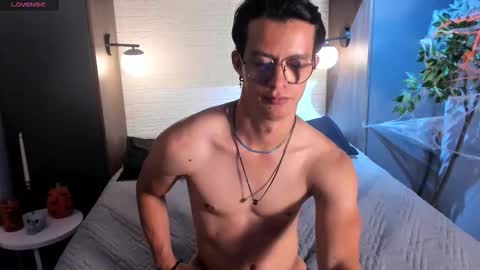 brandon_starkk online show from 11-04-25, 08:08