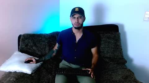 brandondark_ online show from 11-18-25, 09:08