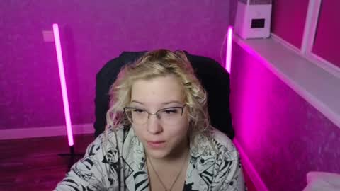 Belle  online show from 01-05-25, 02:06