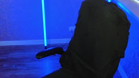 Belle  online show from 01-15-25, 05:50