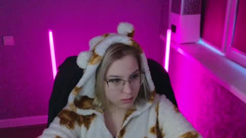 Belle  online show from 01-24-25, 03:00