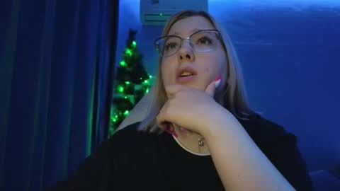 Belle  online show from 12-15-25, 10:52