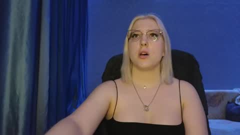 Belle  online show from 06-06-26, 04:12