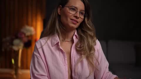 Alex online show from 10-27-25, 04:38