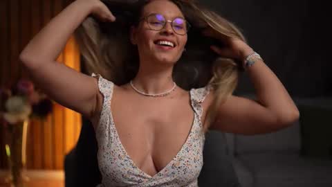 Alex online show from 11-17-25, 05:02