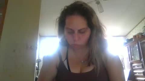 Snapshot of bratbrat23 chatting on 12-17-25, 08:59 Bay online show from 12-17-25, 08:59