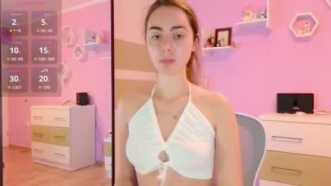 Annie online show from 11-11-25, 06:52