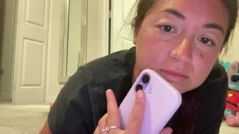 Snapshot of brattylittlelion chatting on 06-08-26, 01:28 brattylittlelion online show from 06-08-26, 01:28