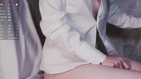 Snapshot of brattymuse chatting on 11-02-25, 06:05 Evelyn . online show from 11-02-25, 06:05