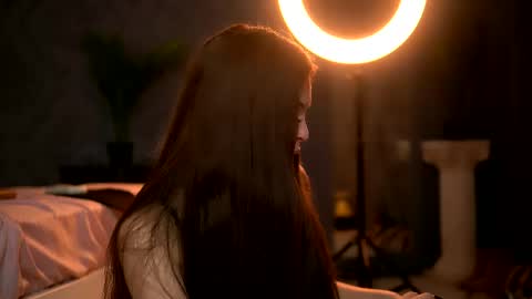 Scarlet online show from 05-18-26, 04:51