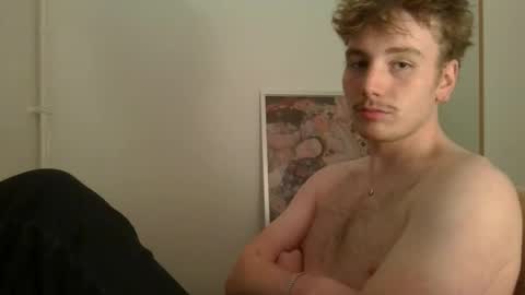 Snapshot of breaxaam chatting on 10-27-25, 02:10 breaxaam online show from 10-27-25, 02:10