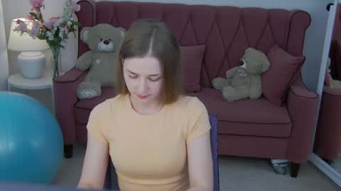 Snapshot of bree_sky chatting on 04-13-26, 11:27 Bree online show from 04-13-26, 11:27