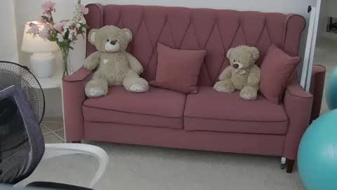 Snapshot of bree_sky chatting on 04-16-26, 11:33 Bree online show from 04-16-26, 11:33
