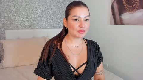 Snapshot of brenda_lamar chatting on 12-26-24, 06:12 Brenda online show from 12-26-24, 06:12