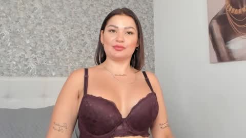 Snapshot of brenda_lamar chatting on 12-31-24, 01:15 Brenda online show from 12-31-24, 01:15