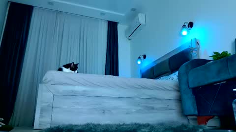 Snapshot of brenda_m00n chatting on 12-13-25, 07:42 Brenda online show from 12-13-25, 07:42