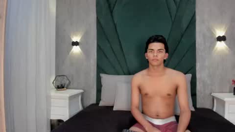 Snapshot of brenda_n_stevenn chatting on 06-10-26, 09:14 Brenda and Stevenn online show from 06-10-26, 09:14