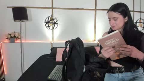 Snapshot of brendacantorel chatting on 09-25-25, 11:36 MeganBeaked online show from 09-25-25, 11:36