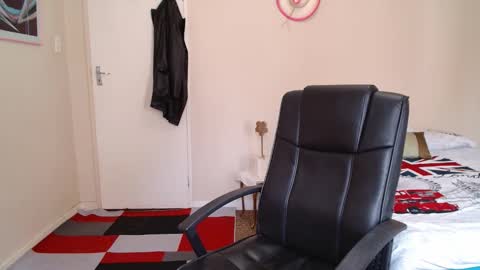 ask me lol online show from 02-26-26, 06:12