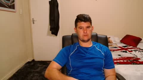 ask me lol online show from 04-10-26, 03:12