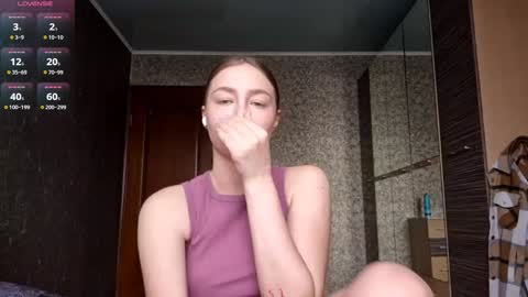 Mia   online show from 02-06-26, 05:12