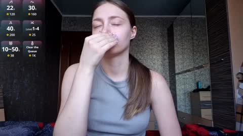 Mia   online show from 02-12-26, 05:24