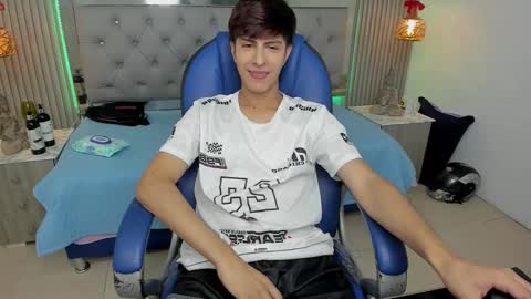 Esteban online show from 01-16-26, 02:37