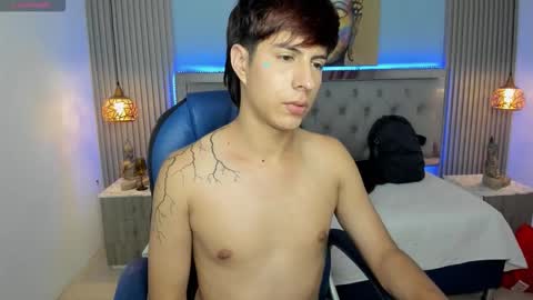 Esteban online show from 03-11-26, 02:17