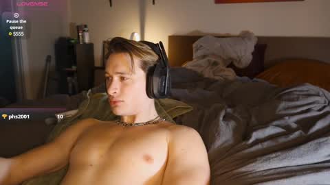 Snapshot of brentonverde chatting on 01-03-25, 10:19 brentonverde online show from 01-03-25, 10:19